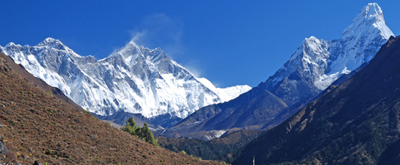 trekking in nepal